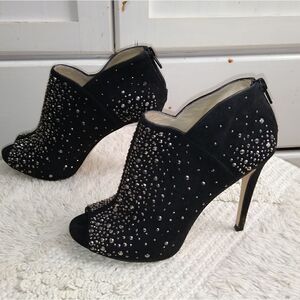 Inc Sz 7 studded booties 4" heel